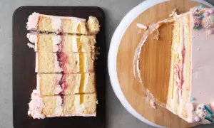 Jak kroić tort? Perfekcyjne porcje i zero stresu!