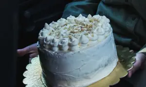 Jak bezpiecznie przewieźć tort bez pudełka? Triki DIY!