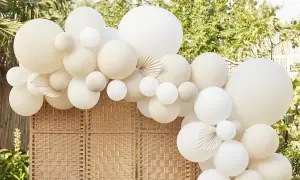 Jak zrobić dekoracje z balonów DIY? Efekt WOW niskim kosztem!