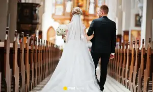 Ile za ślub u księdza? Poznaj pełne koszty i uniknij niespodzianek.