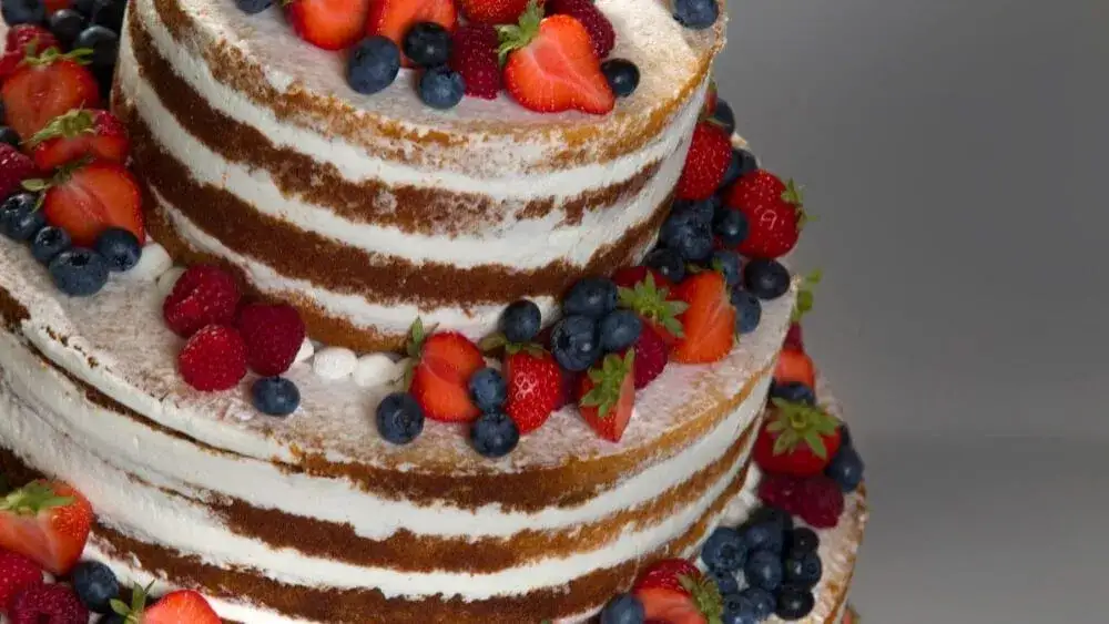 tort naked cake minimalistyczny boho