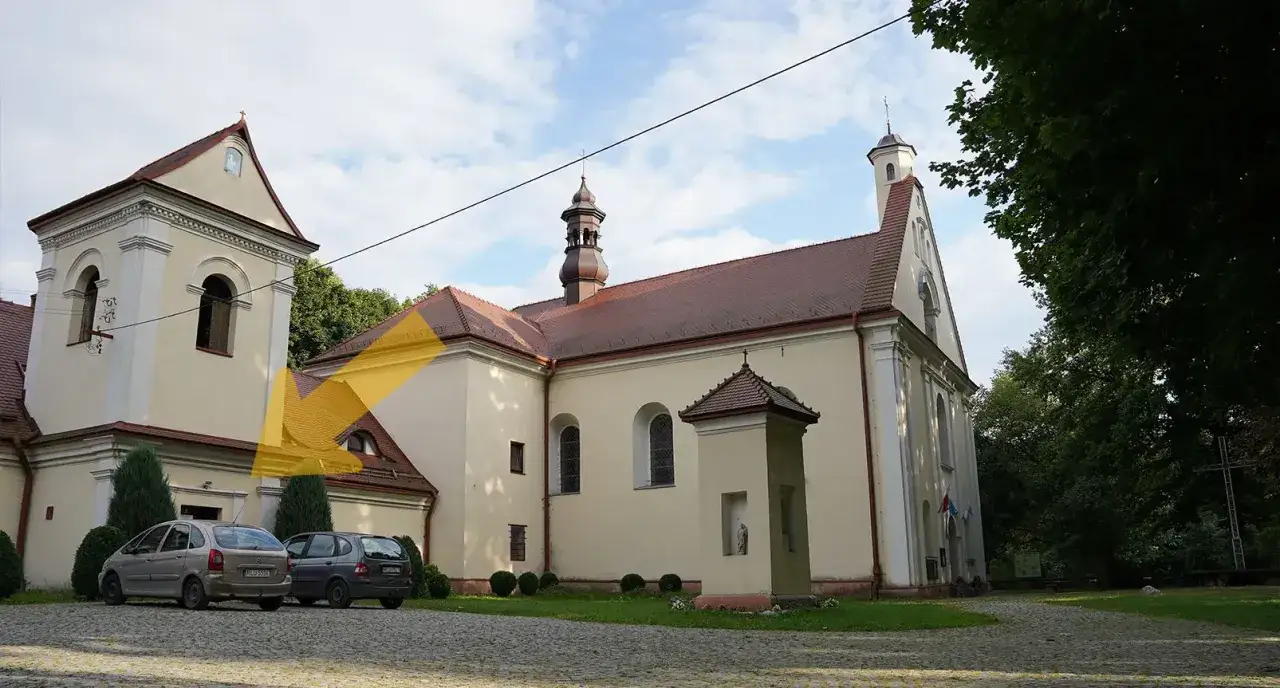 kancelaria parafialna, kościół parafialny